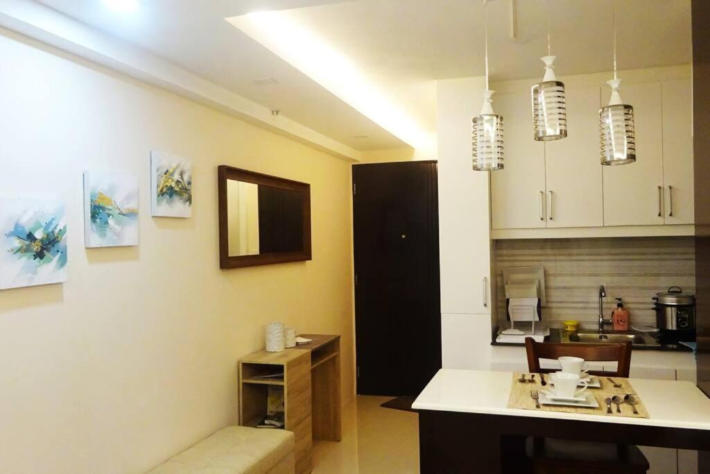 Italian Inspired Tropical-Themed Studio Condo 达沃 外观 照片